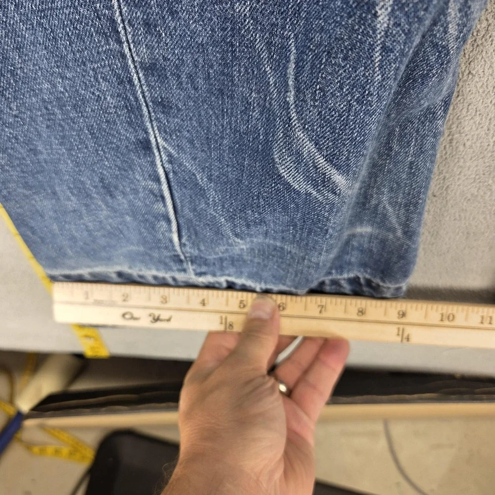 Vintage Levis Engineered Jeans Mens 31x32 Blue Twisted Zip Fly Medium Wash